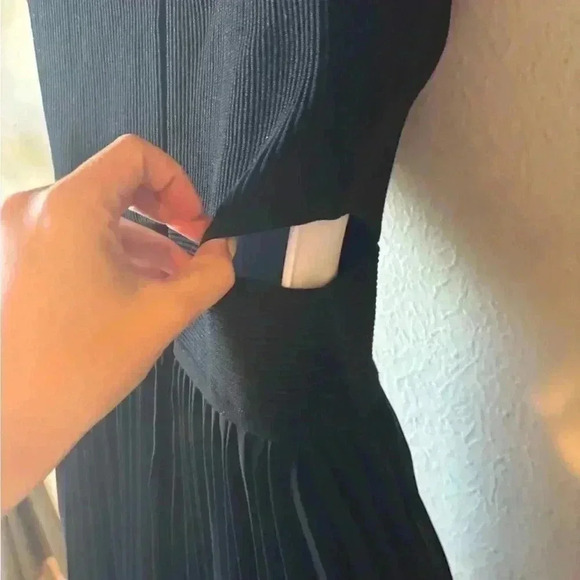 Endless Rose Cut Out Maxi Dress - Picture 6 of 7